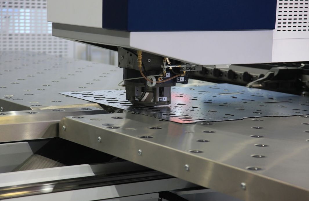 cnc metal punching machine