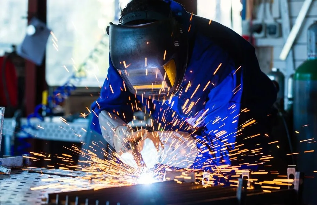 metal-welding-1070×694.jpg