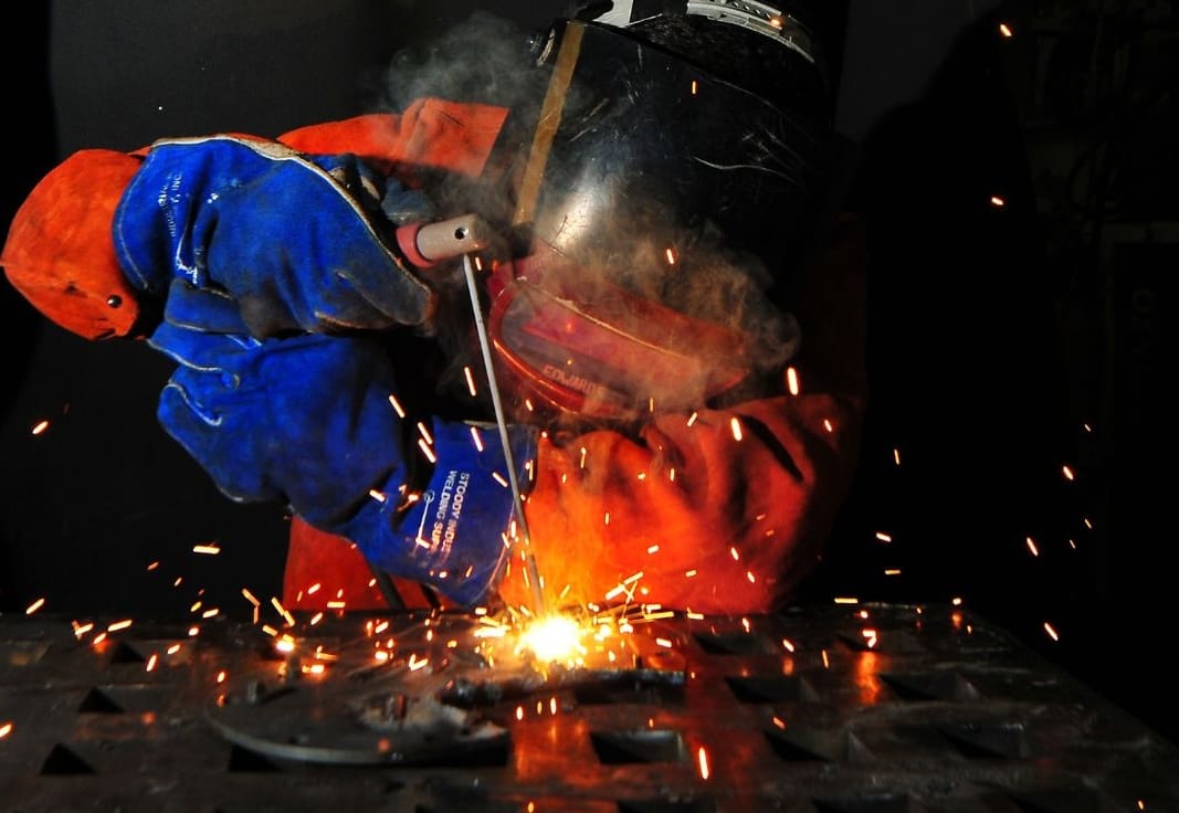 Welding vs Brazing: Which is Best for Metal Fabrication?